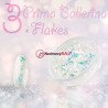 Ozdoby Prima Ballerina Flakes 03, s ktorými vytvoríte zaujímavú manikúru.  Môžete ich použiť na ozdobenie celej plochy nechtov alebo len na jej časť. Sú vhodné na aplikáciu pri gélovej, gél lakovej aj akrylovej metóde