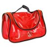 Transparentná červená kozmetická taštičkaFunkčná, štíhla, toaletná taška priateľská k cestovaniu, do ktorej sa zmestia vaše milované hybridné laky, nástroje na úpravu nechtov a ďalšie nevyhnutné náležitosti.