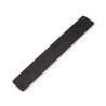 Čierny obojstranný hranatý pilník so zrnitosťou 180/240 je vhodný na umelé ako aj prírodné nechty. Slúži na skracovanie, tvarovanie, pilovanie a ďalšiu úpravu nechtov
